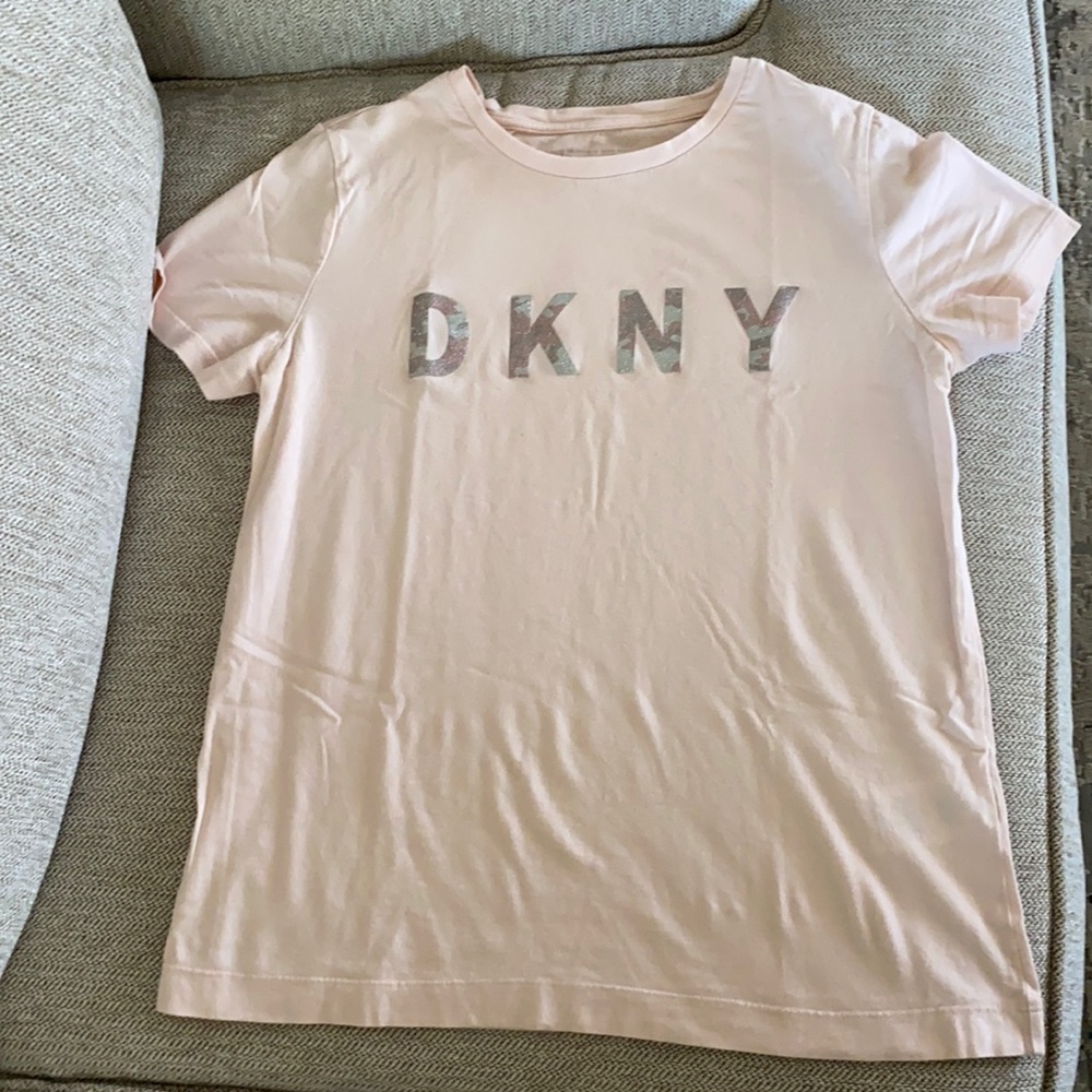 Final Sale‼️ Women Tshirt DKNY
